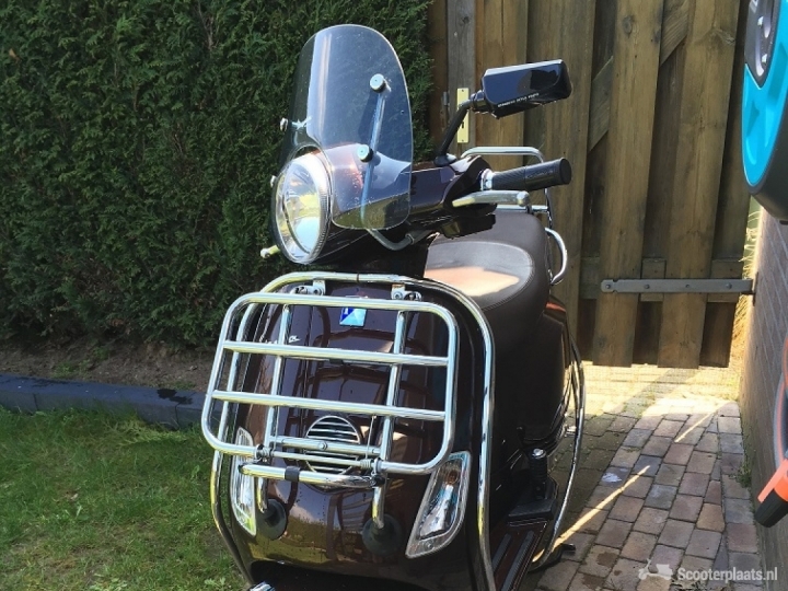 Vespa LX50 Touring Marrone 4T4V 